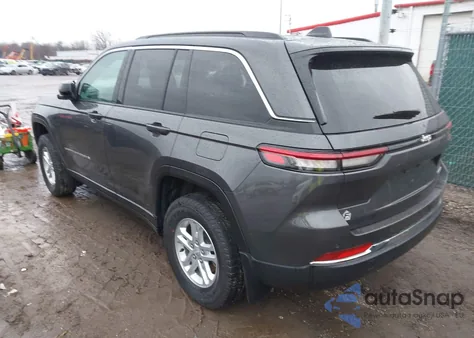 2024 Jeep Grand Cherokee Laredo 4X2 z USA, uszkodzony, nr VIN 1C4RJGAG4RC248160